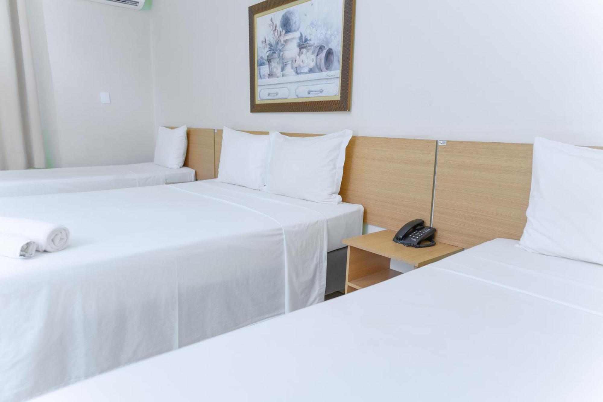 Hotel Equinocios Executive Barcarena Buitenkant foto