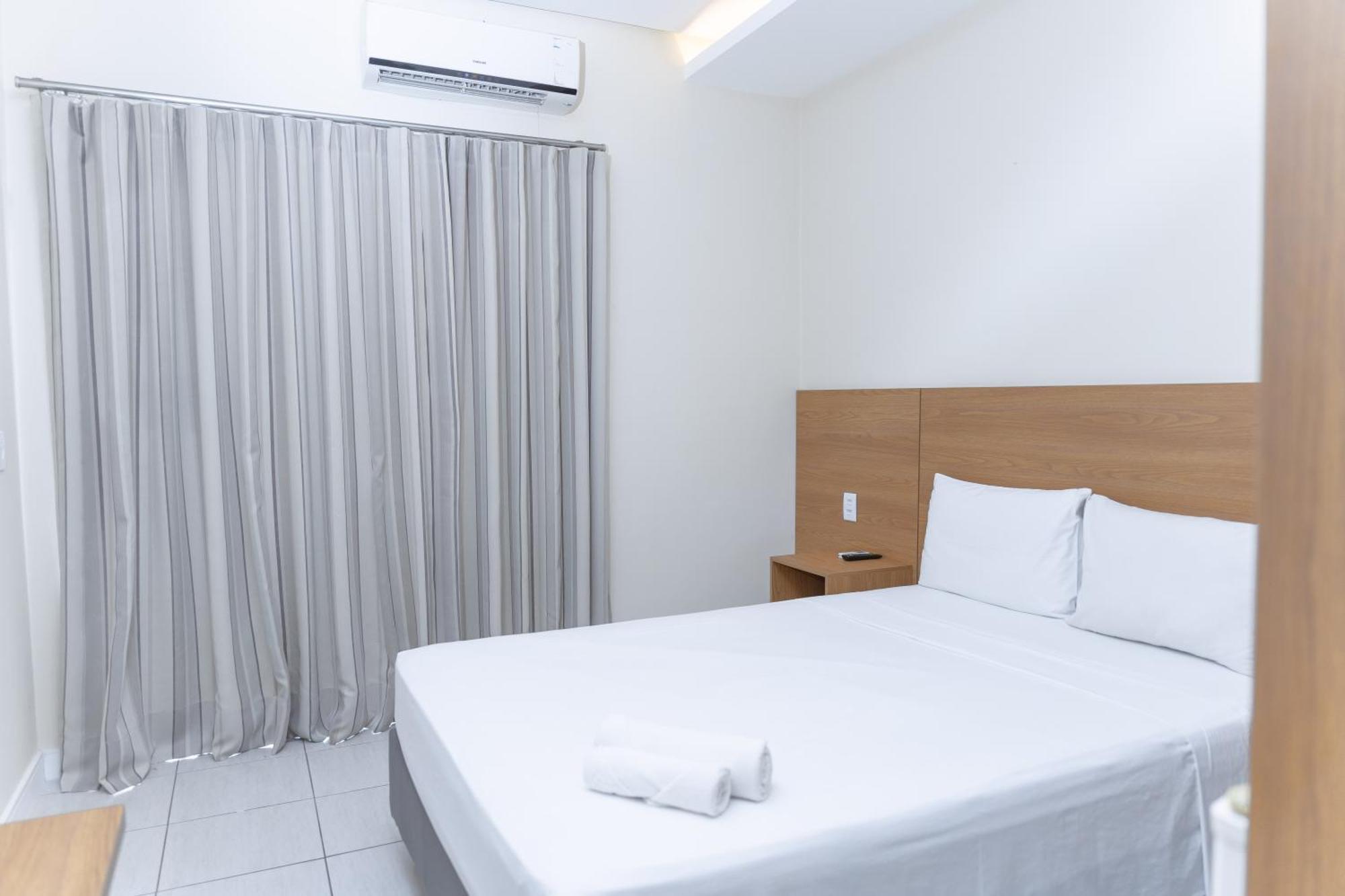 Hotel Equinocios Executive Barcarena Buitenkant foto